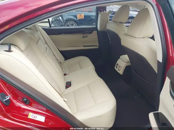 58ABK1GG7HU056036 2017 LEXUS ES - Image 8
