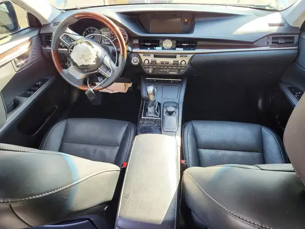 58ABK1GG7HU056070 2017 LEXUS ES - Image 8