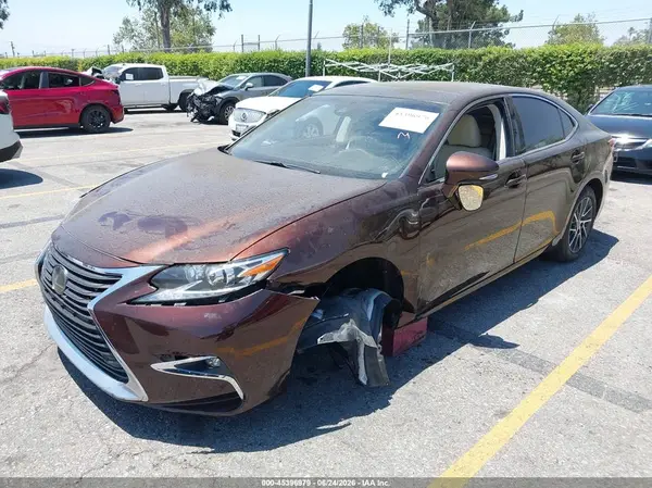 58ABK1GG7HU058529 2017 LEXUS ES - Image 2