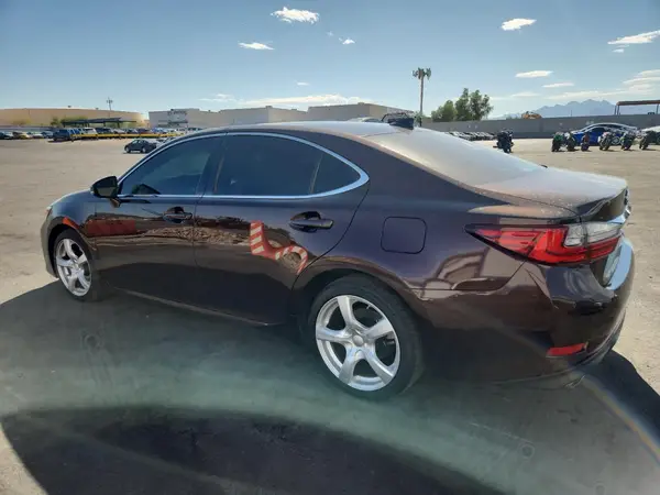 58ABK1GG7HU060989 2017 LEXUS ES - Image 2