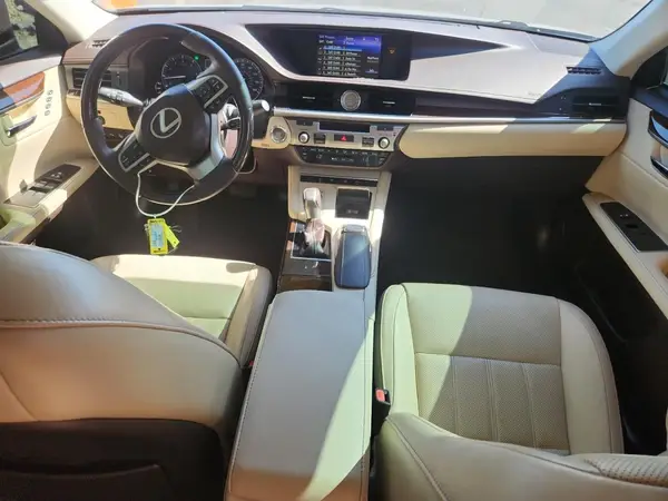 58ABK1GG7HU060989 2017 LEXUS ES - Image 8