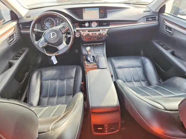 58ABK1GG7HU061818 2017 LEXUS ES - Image 8