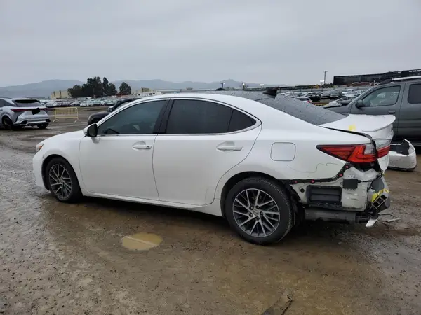 58ABK1GG7HU065206 2017 LEXUS ES - Image 2