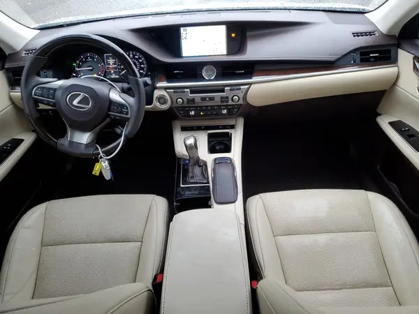 58ABK1GG7HU065206 2017 LEXUS ES - Image 8