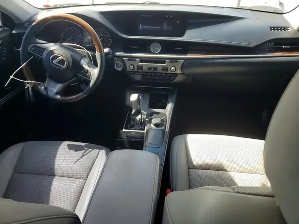 58ABK1GG7HU066792 2017 LEXUS ES - Image 8
