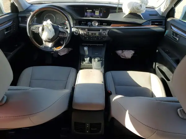 58ABK1GG7HU067022 2017 LEXUS ES - Image 8