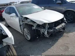 58ABK1GG7HU067067 2017 LEXUS ES