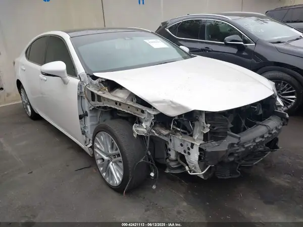 58ABK1GG7HU067067 2017 LEXUS ES - Image 1