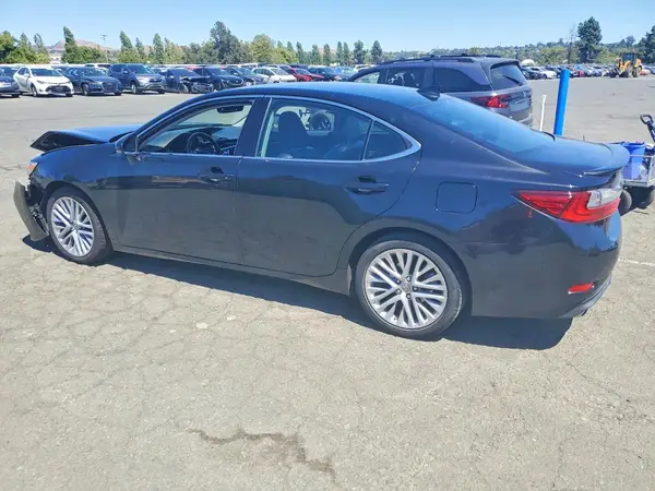 58ABK1GG7HU069708 2017 LEXUS ES - Image 2