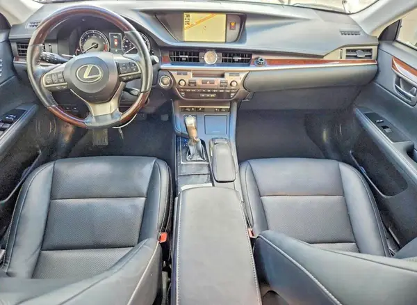 58ABK1GG7HU070521 2017 LEXUS ES - Image 8