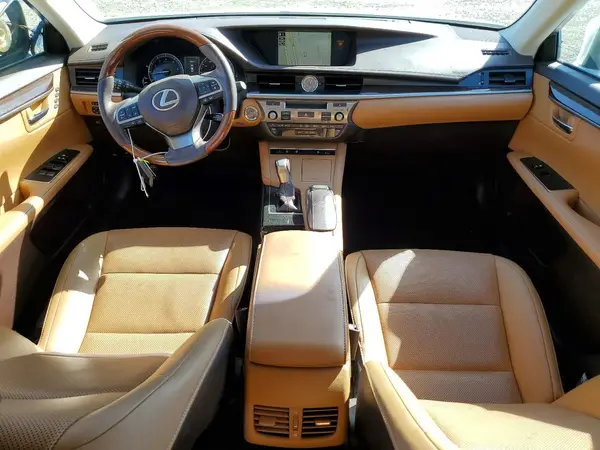 58ABK1GG7HU071698 2017 LEXUS ES - Image 8