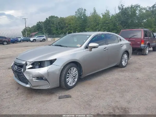 58ABK1GG7HU074522 2017 LEXUS ES - Image 2