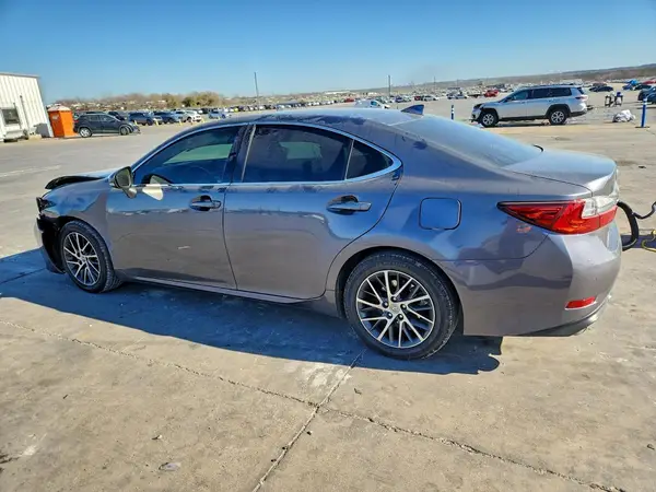 58ABK1GG7HU076206 2017 LEXUS ES - Image 2
