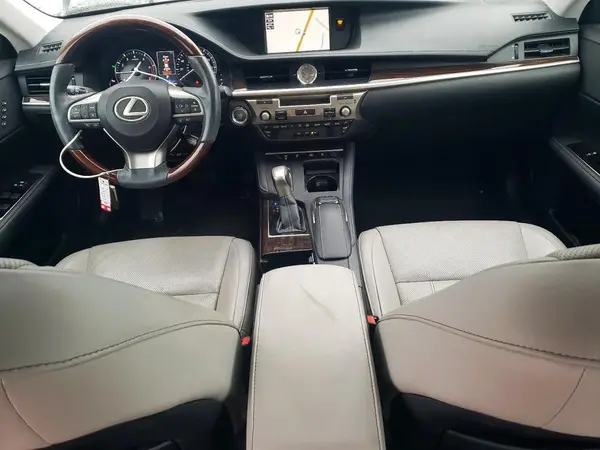 58ABK1GG7HU077923 2017 LEXUS ES - Image 8