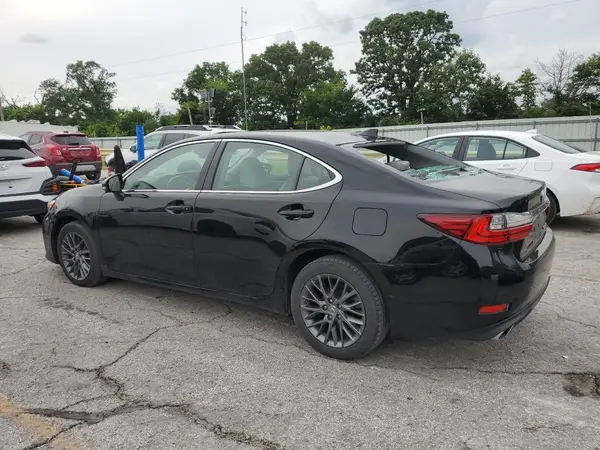 58ABK1GG7JU079631 2018 LEXUS ES - Image 2