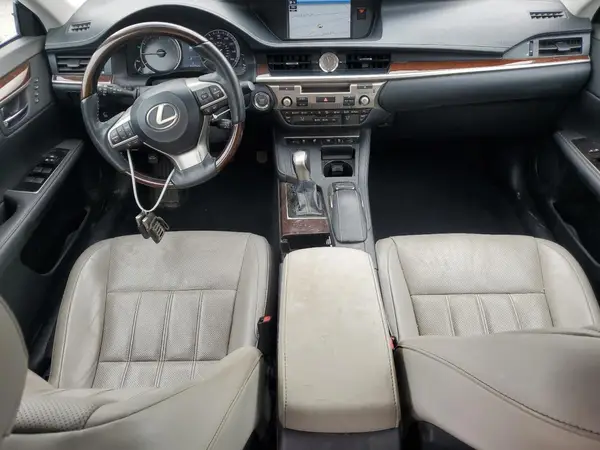 58ABK1GG7JU079631 2018 LEXUS ES - Image 8