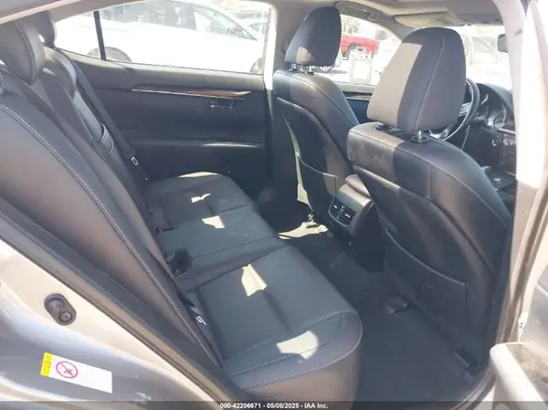 58ABK1GG7JU081038 2018 LEXUS ES - Image 8