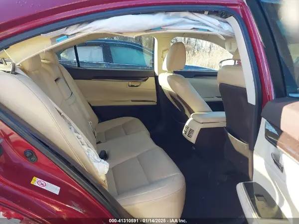 58ABK1GG7JU081055 2018 LEXUS ES - Image 8