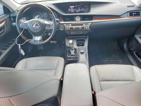58ABK1GG7JU085428 2018 LEXUS ES - Image 8