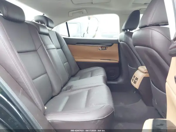 58ABK1GG7JU086367 2018 LEXUS ES - Image 8