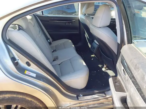 58ABK1GG7JU086546 2018 LEXUS ES - Image 8