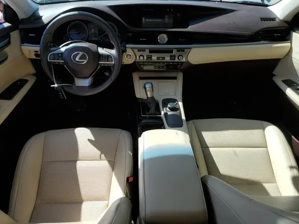 58ABK1GG7JU087163 2018 LEXUS ES - Image 8