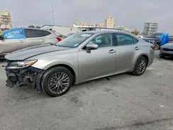 58ABK1GG7JU089415 2018 LEXUS ES
