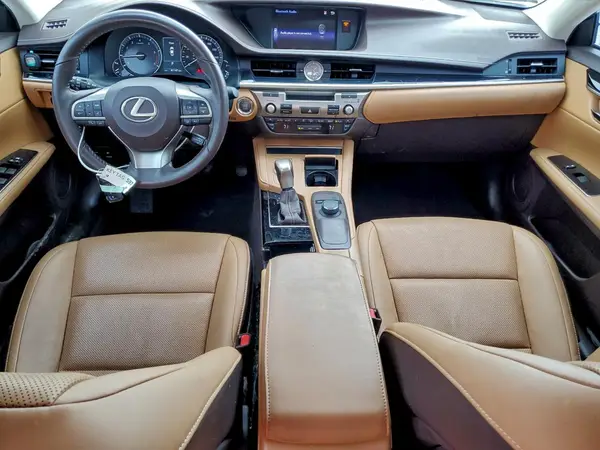 58ABK1GG7JU090175 2018 LEXUS ES - Image 8