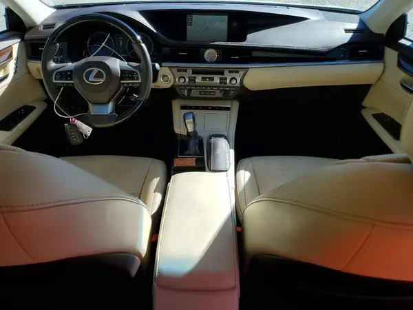 58ABK1GG7JU090578 2018 LEXUS ES - Image 8