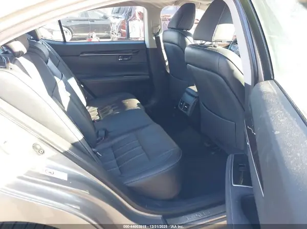 58ABK1GG7JU092329 2018 LEXUS ES - Image 8