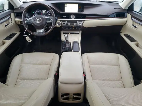 58ABK1GG7JU093223 2018 LEXUS ES - Image 8