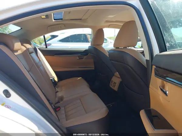 58ABK1GG7JU095263 2018 LEXUS ES - Image 8