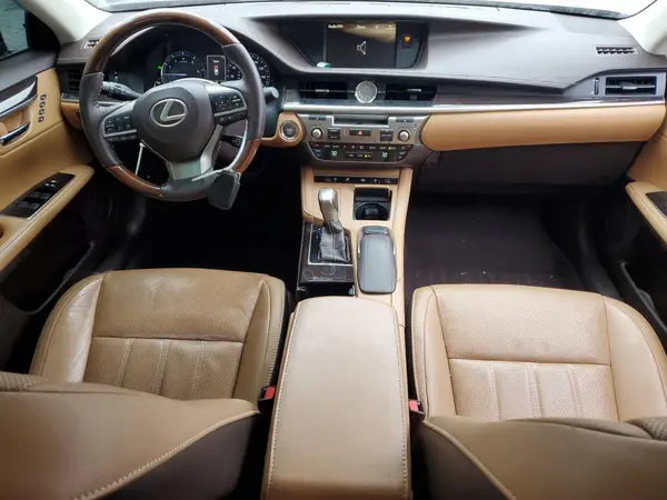 58ABK1GG7JU095666 2018 LEXUS ES - Image 8