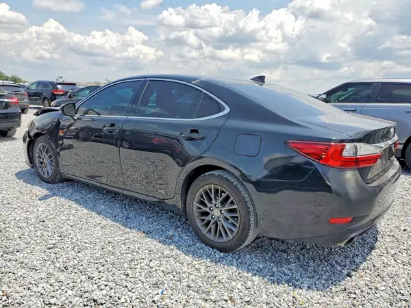 58ABK1GG7JU099992 2018 LEXUS ES - Image 2