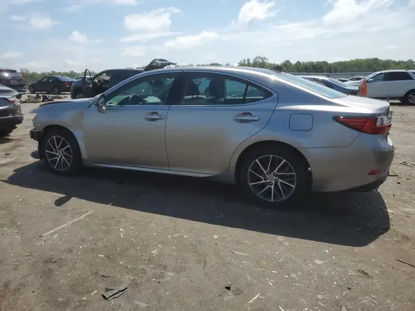 58ABK1GG7JU103457 2018 LEXUS ES - Image 2