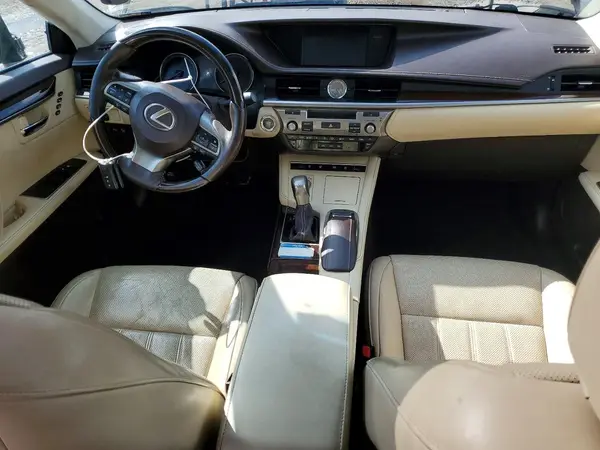 58ABK1GG7JU104513 2018 LEXUS ES - Image 8
