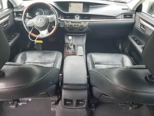 58ABK1GG7JU110022 2018 LEXUS ES - Image 8
