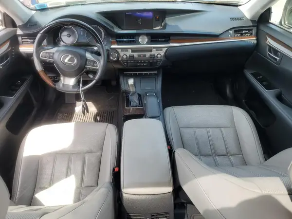 58ABK1GG7JU110988 2018 LEXUS ES - Image 8