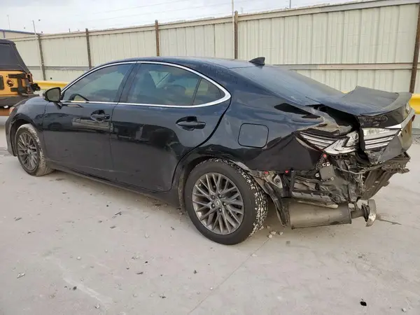 58ABK1GG7JU113843 2018 LEXUS ES - Image 2