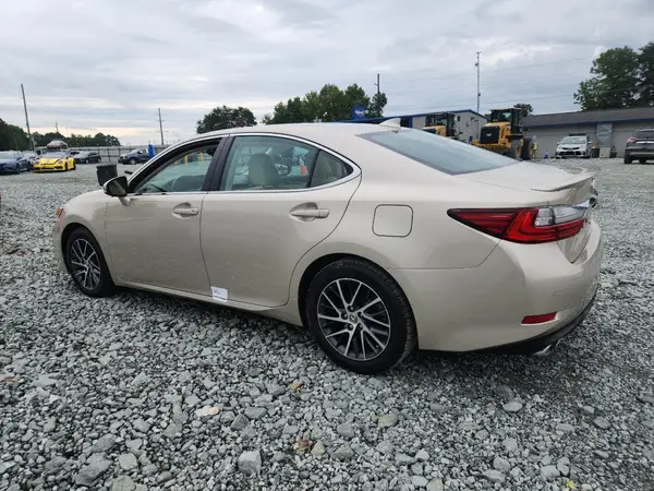 58ABK1GG7JU113907 2018 LEXUS ES - Image 2