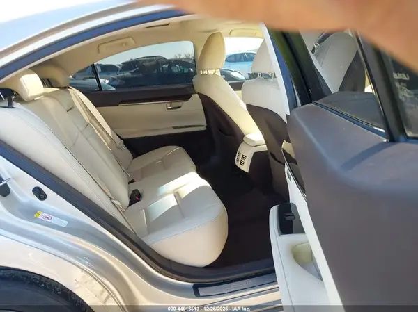 58ABK1GG7JU114054 2018 LEXUS ES - Image 8