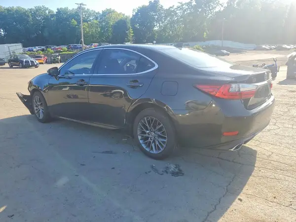 58ABK1GG7JU115852 2018 LEXUS ES - Image 2