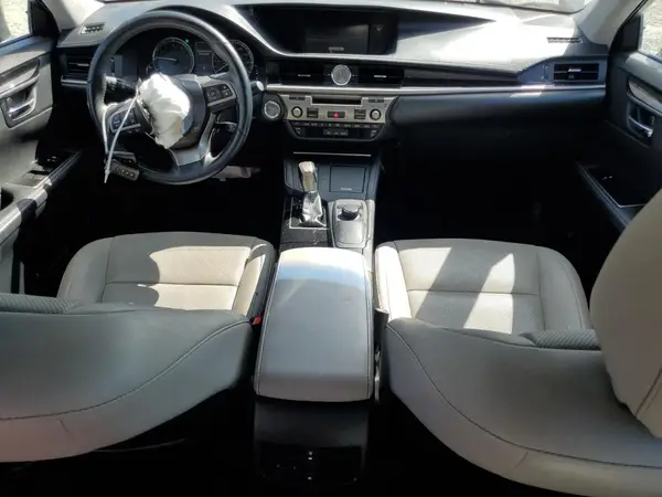 58ABK1GG8GU002064 2016 LEXUS ES - Image 8