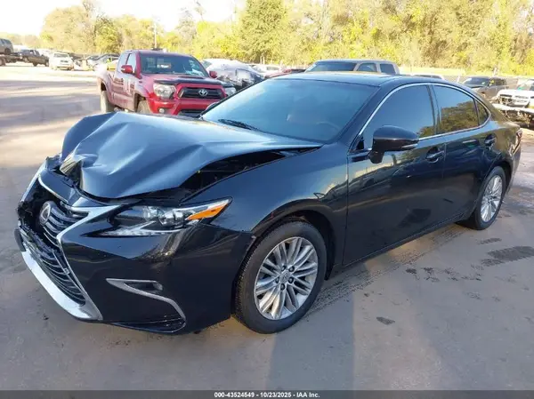 58ABK1GG8GU003375 2016 LEXUS ES - Image 2