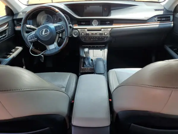 58ABK1GG8GU004378 2016 LEXUS ES - Image 8