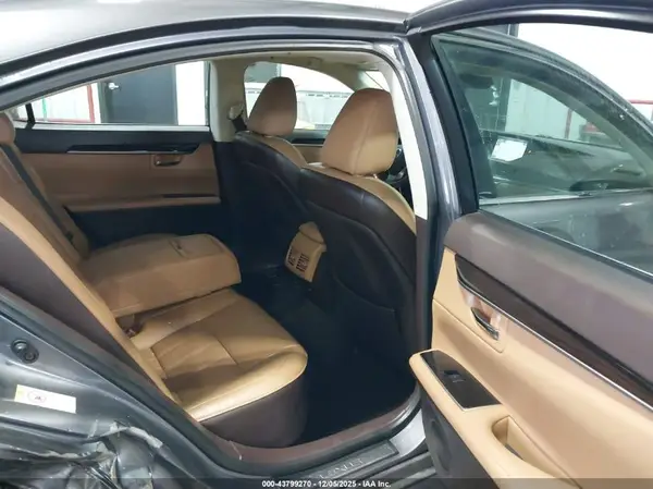 58ABK1GG8GU004395 2016 LEXUS ES - Image 8