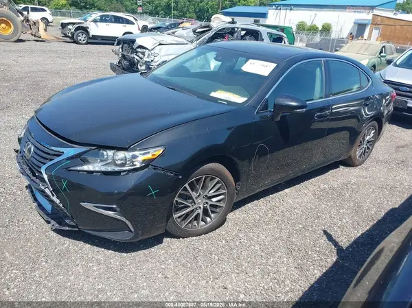 58ABK1GG8GU004722 2016 LEXUS ES - Image 2