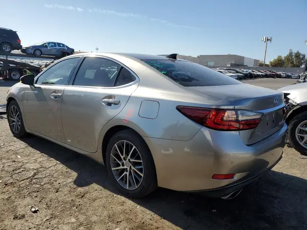 58ABK1GG8GU010942 2016 LEXUS ES - Image 2
