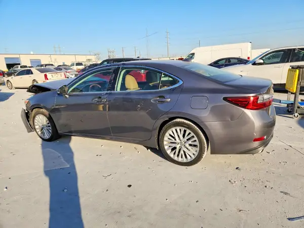 58ABK1GG8GU013064 2016 LEXUS ES - Image 2