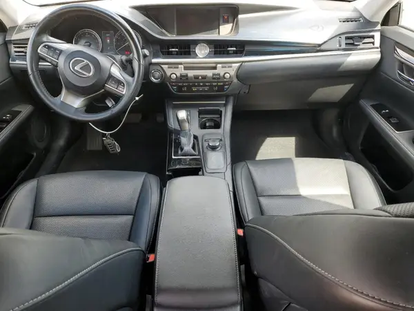 58ABK1GG8GU013565 2016 LEXUS ES - Image 8